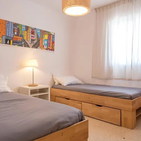Yellow Fabuloso Andra Apartment