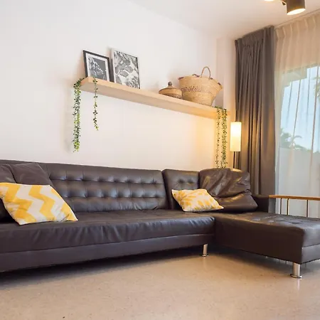Apartment Yellow Fabuloso Andra *